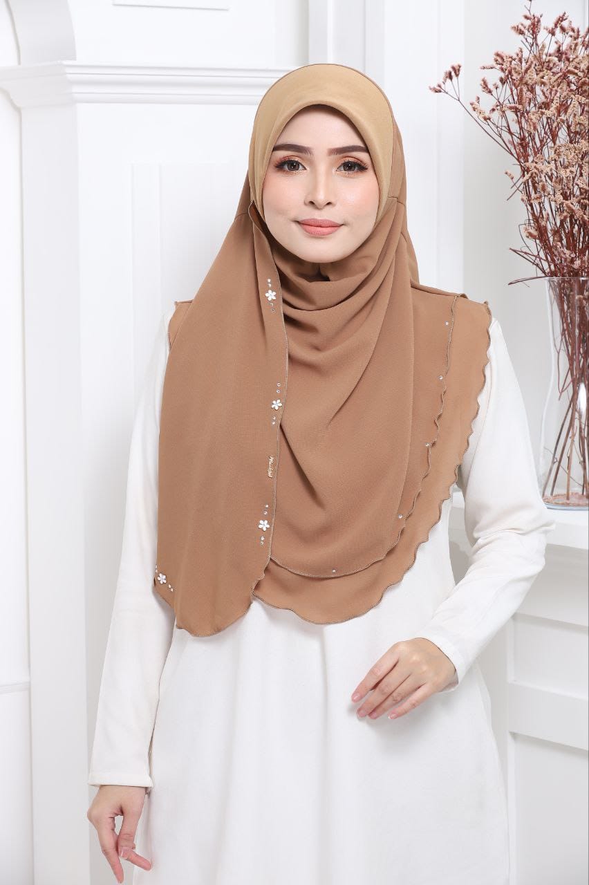 Chiffon 2  Layer Adult Makhana  with hanging